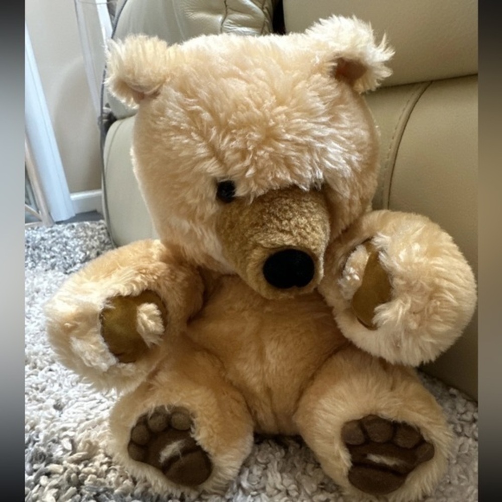 Sutton’s Happening Inc. Good intentions division Bear With Backpack 1985